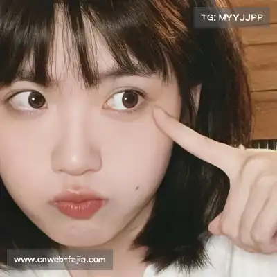 劳真杨